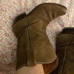 Kicky Brown Suede Cowboy boots.